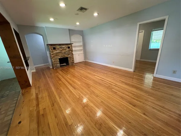 $4,500 | 432 Palmetto Drive, Miami Springs, FL 33166