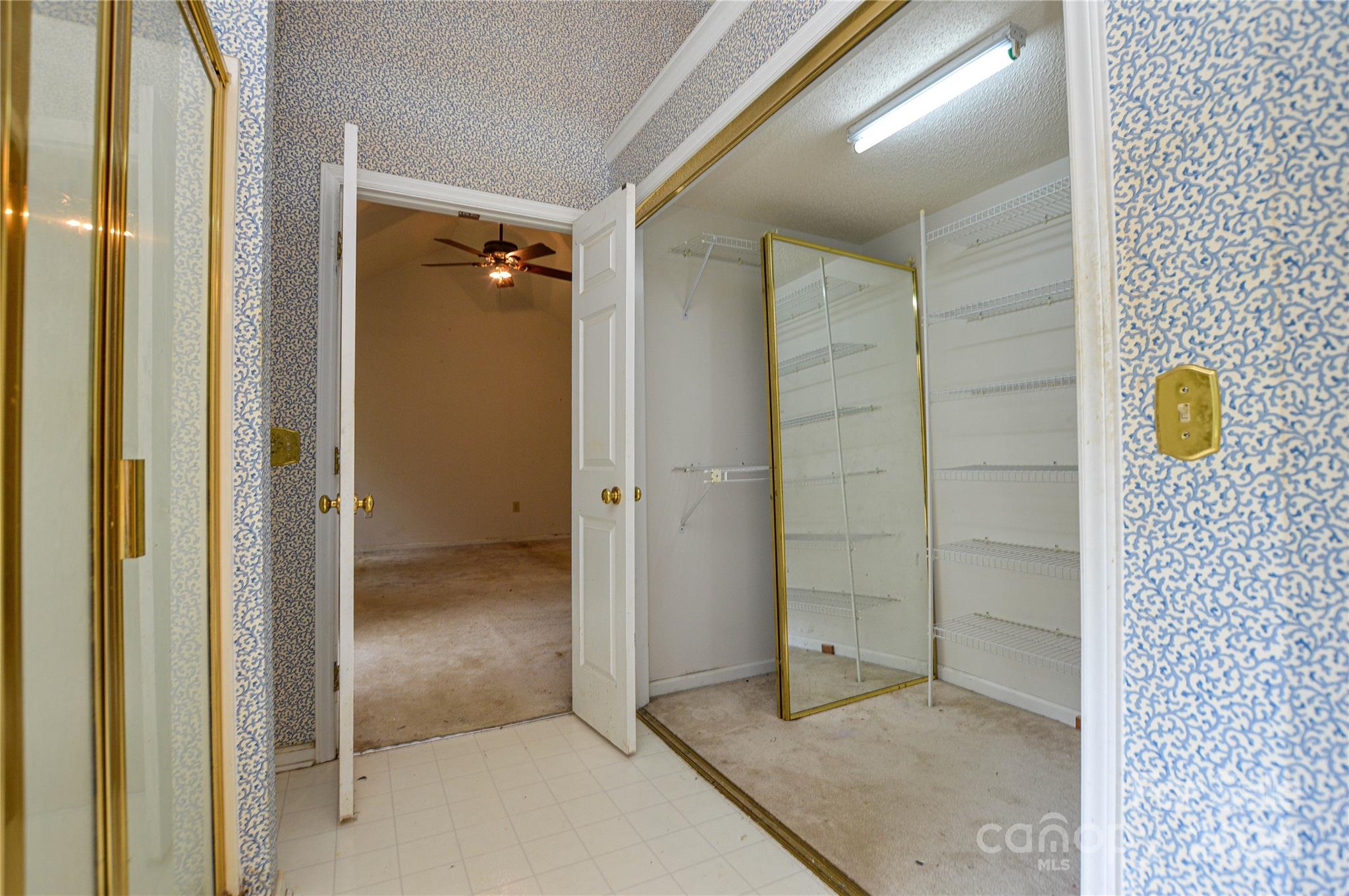 7425 Reedy Creek Road Charlotte, NC 28215 - Photo 36 of 42