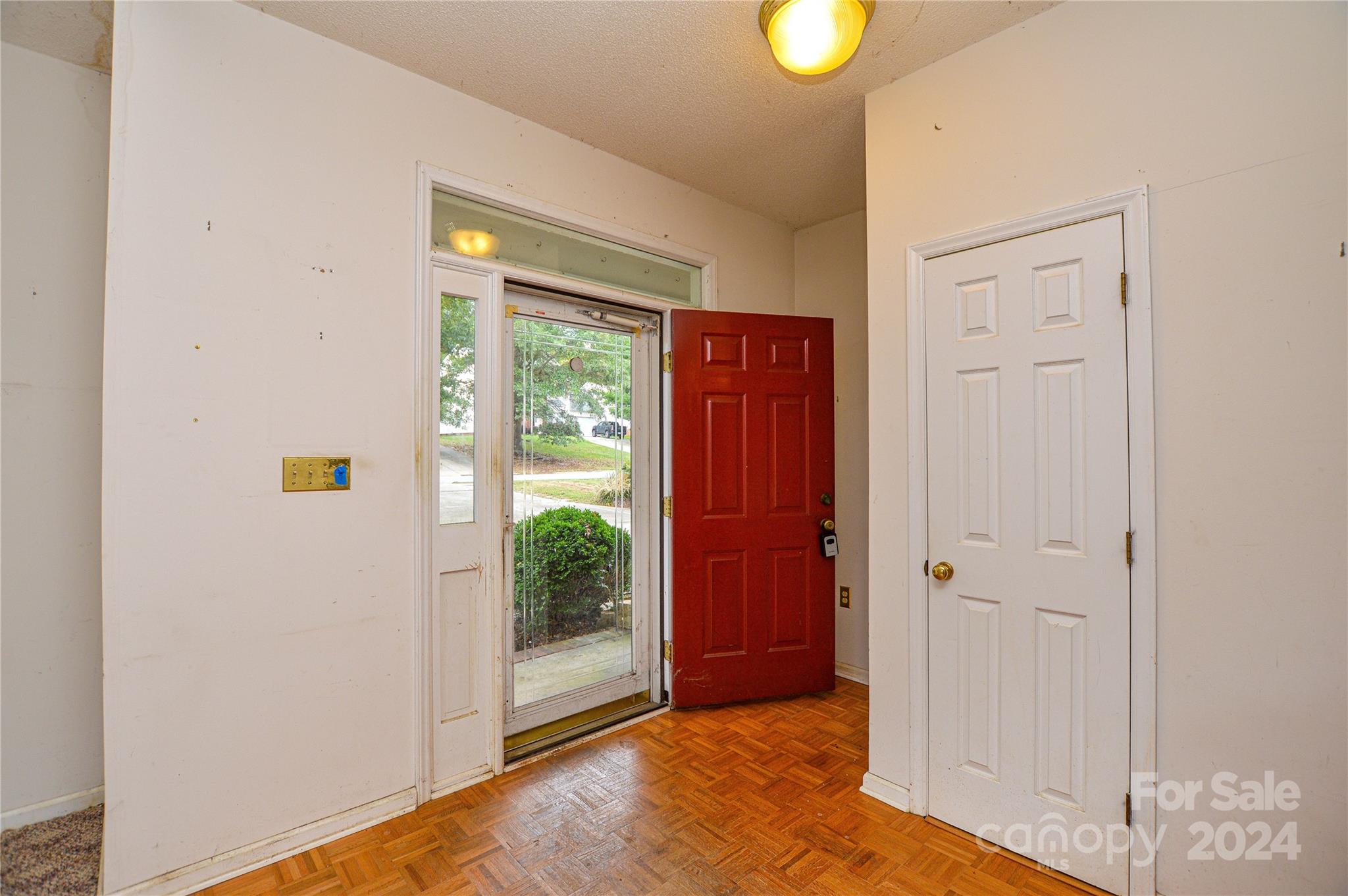 7425 Reedy Creek Road Charlotte, NC 28215 - Photo 7 of 42