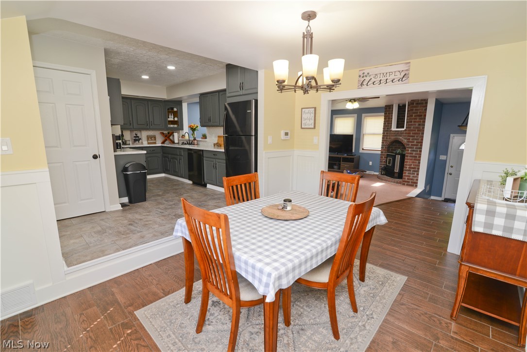 2697 South Raccoon Road Youngstown, OH 44511 - Photo 8 of 26 Gallery Image 8