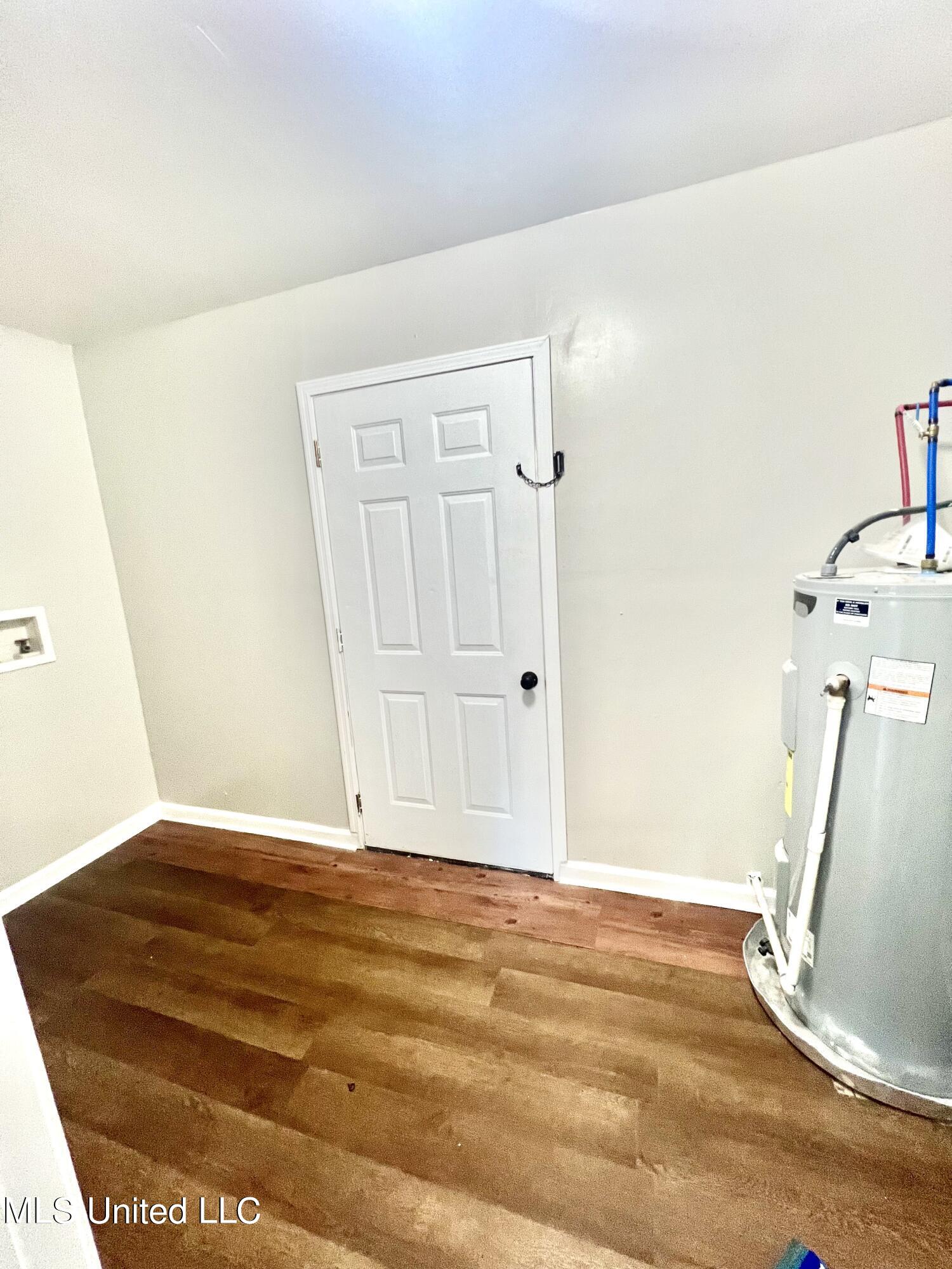 3507 Lawrence Street Moss Point, MS 39563 - Photo 10 of 11 Lawrence Utility Room