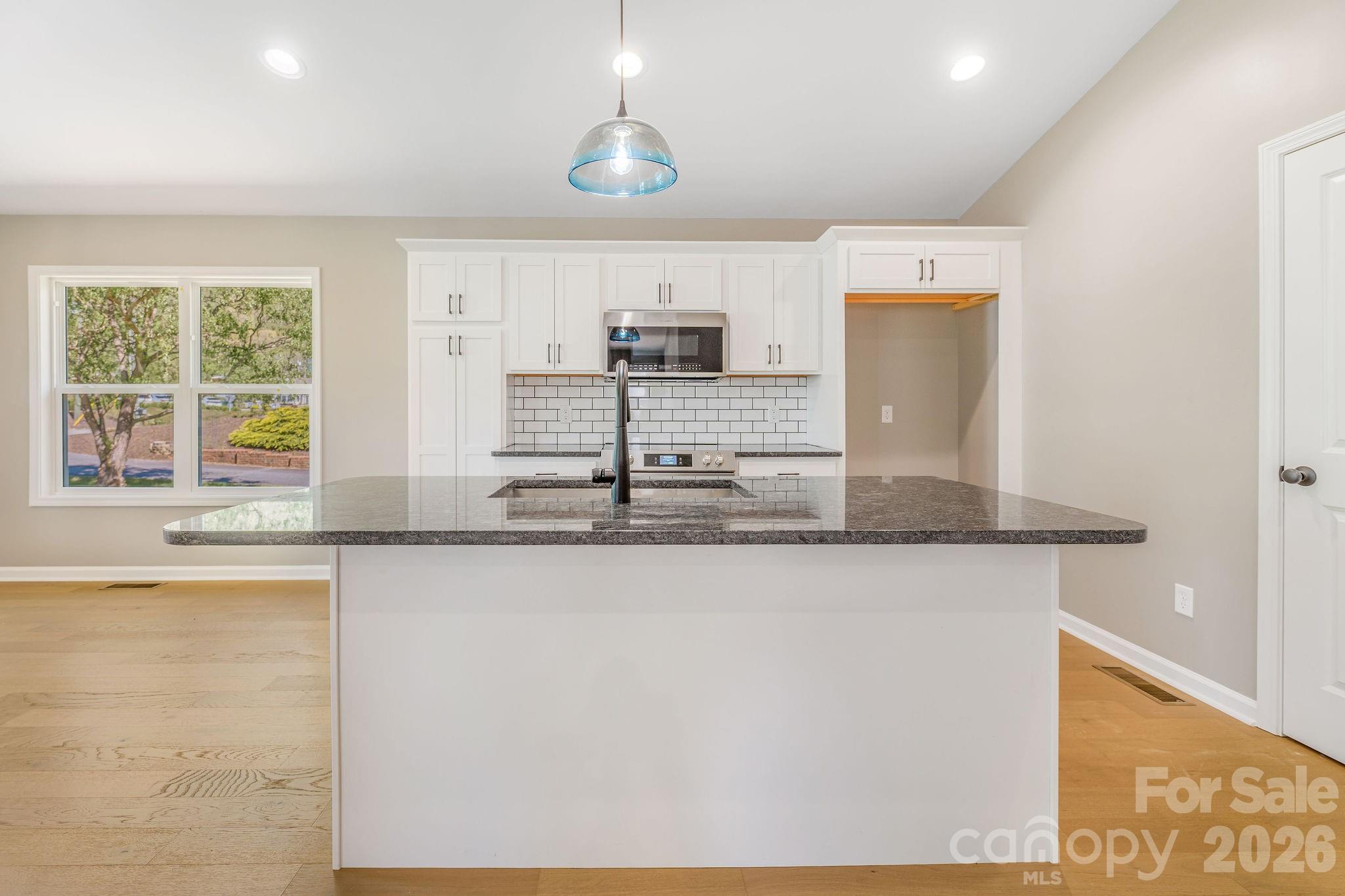 1196 Crabtree Road Waynesville, NC 28785 - Photo 3 of 42