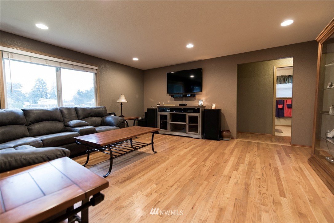 9136 173rd Avenue Southwest Rochester, WA 98579 - Photo 2 of 20