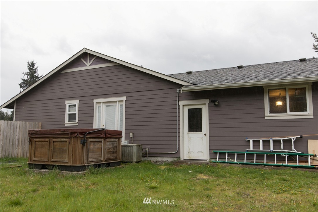 9136 173rd Avenue Southwest Rochester, WA 98579 - Photo 13 of 20