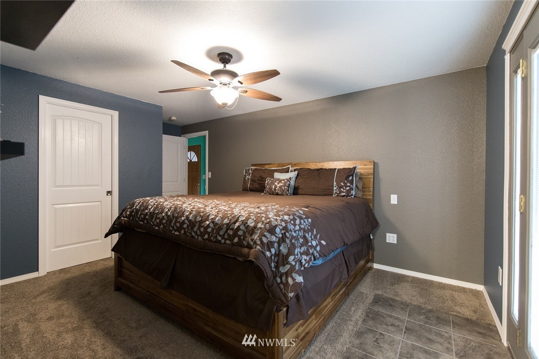9136 173rd Avenue Southwest Rochester, WA 98579 - Photo 4 of 20