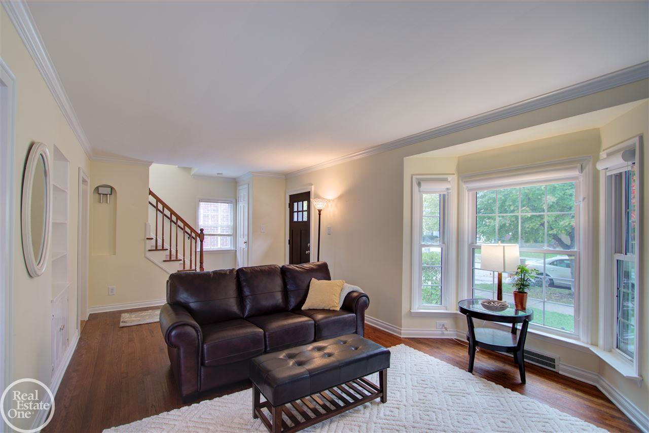 428 Lothrop Road Grosse Pointe Farms, MI 48236 - Photo 20 of 41