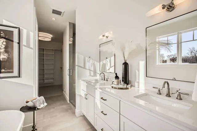 $1,450,000 | 5615 Buffington Lane, Shorewood, MN 55331