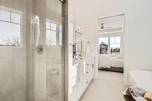 $1,450,000 | 5615 Buffington Lane, Shorewood, MN 55331