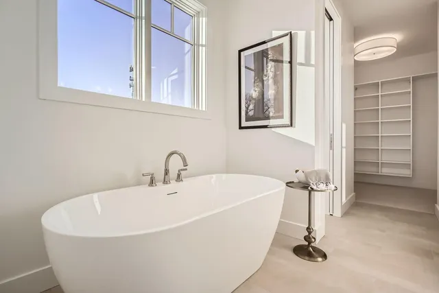 $1,450,000 | 5615 Buffington Lane, Shorewood, MN 55331