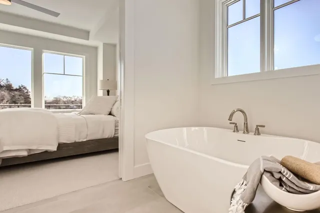 $1,450,000 | 5615 Buffington Lane, Shorewood, MN 55331