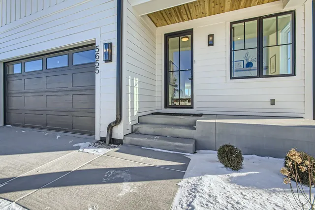 $1,450,000 | 5615 Buffington Lane, Shorewood, MN 55331