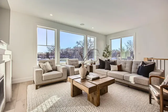 $1,450,000 | 5615 Buffington Lane, Shorewood, MN 55331