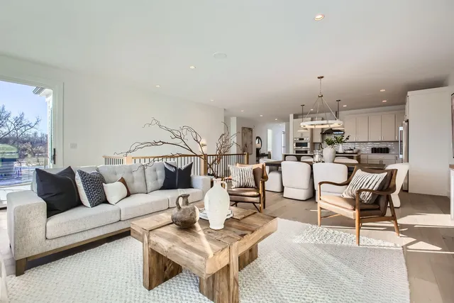 $1,450,000 | 5615 Buffington Lane, Shorewood, MN 55331