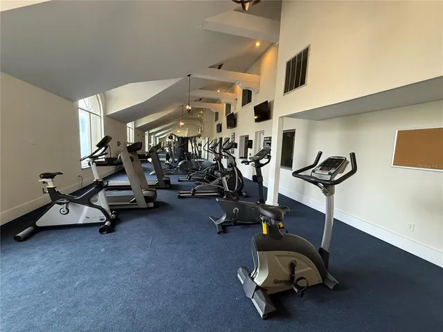 $1,450 | 5156 Conroy Road, Unit 35, Orlando, FL 32811