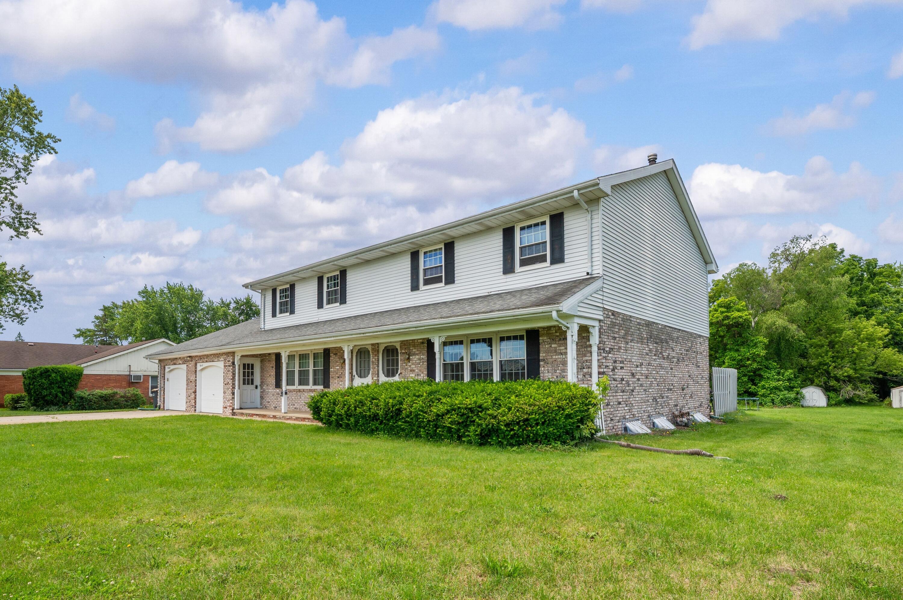 5640 Tilly Road St. Joseph, MI 49085 - Photo 3 of 58 03DSC_8528