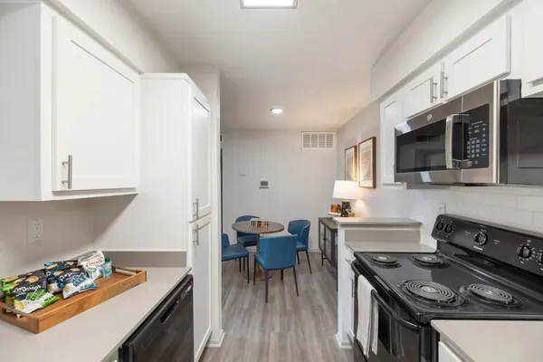 $991 | 11715 South Glen Drive, Unit 3231, Houston, TX 77099