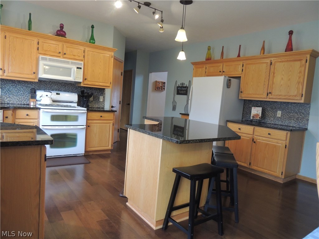 3759 Royal Rock Road Akron, OH 44321 - Photo 10 of 25