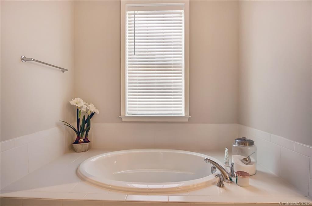 104 Turtleback Ridge Matthews, NC 28104 - Photo 32 of 48 Gallery Image 32