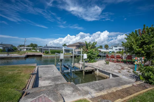 $1,200,000 | 1950 Arkansas Avenue, Englewood, FL 34224