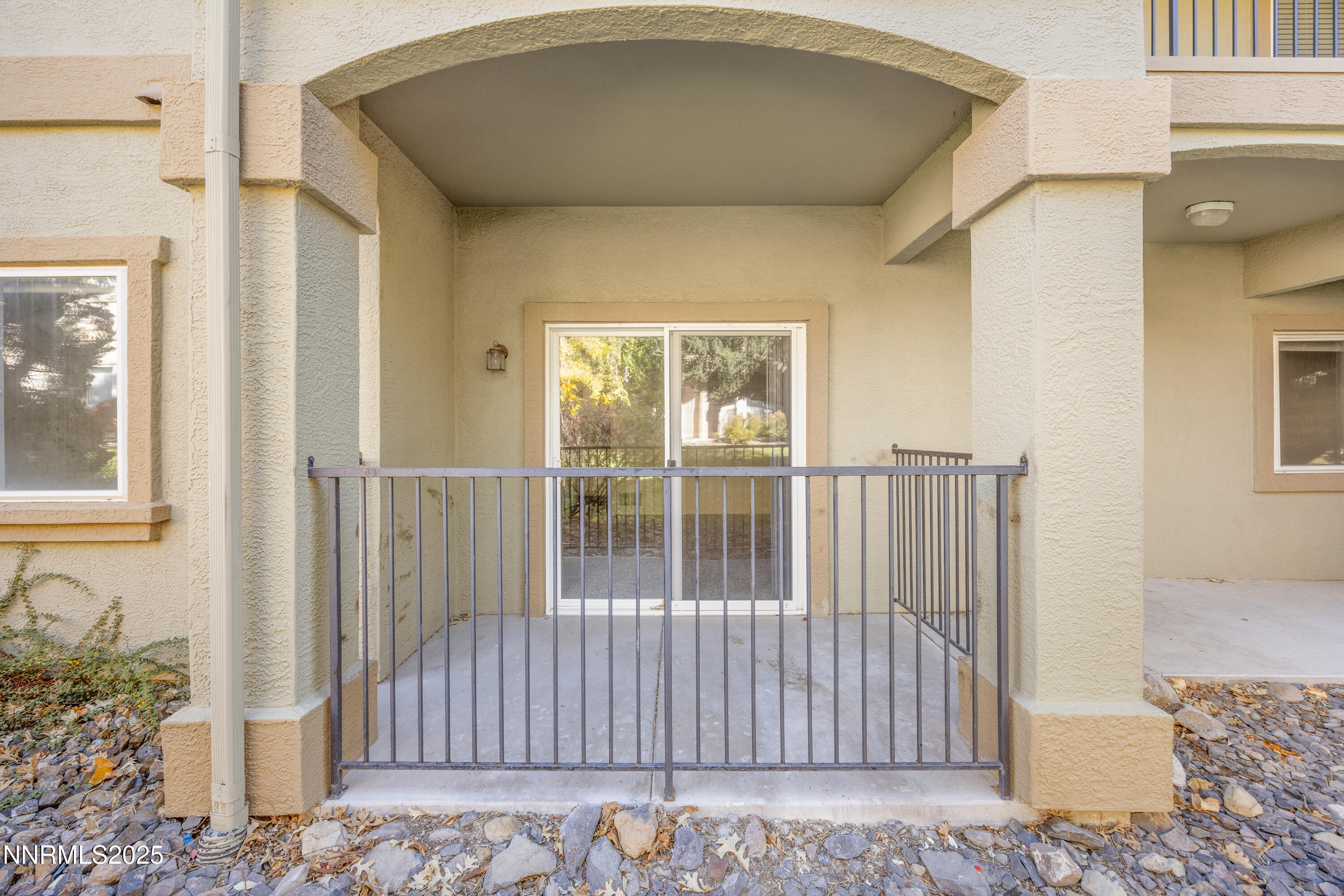 6850 Sharlands Avenue, Unit T1116 Reno, NV 89523 - Photo 22 of 26 a view of a interior of the house
