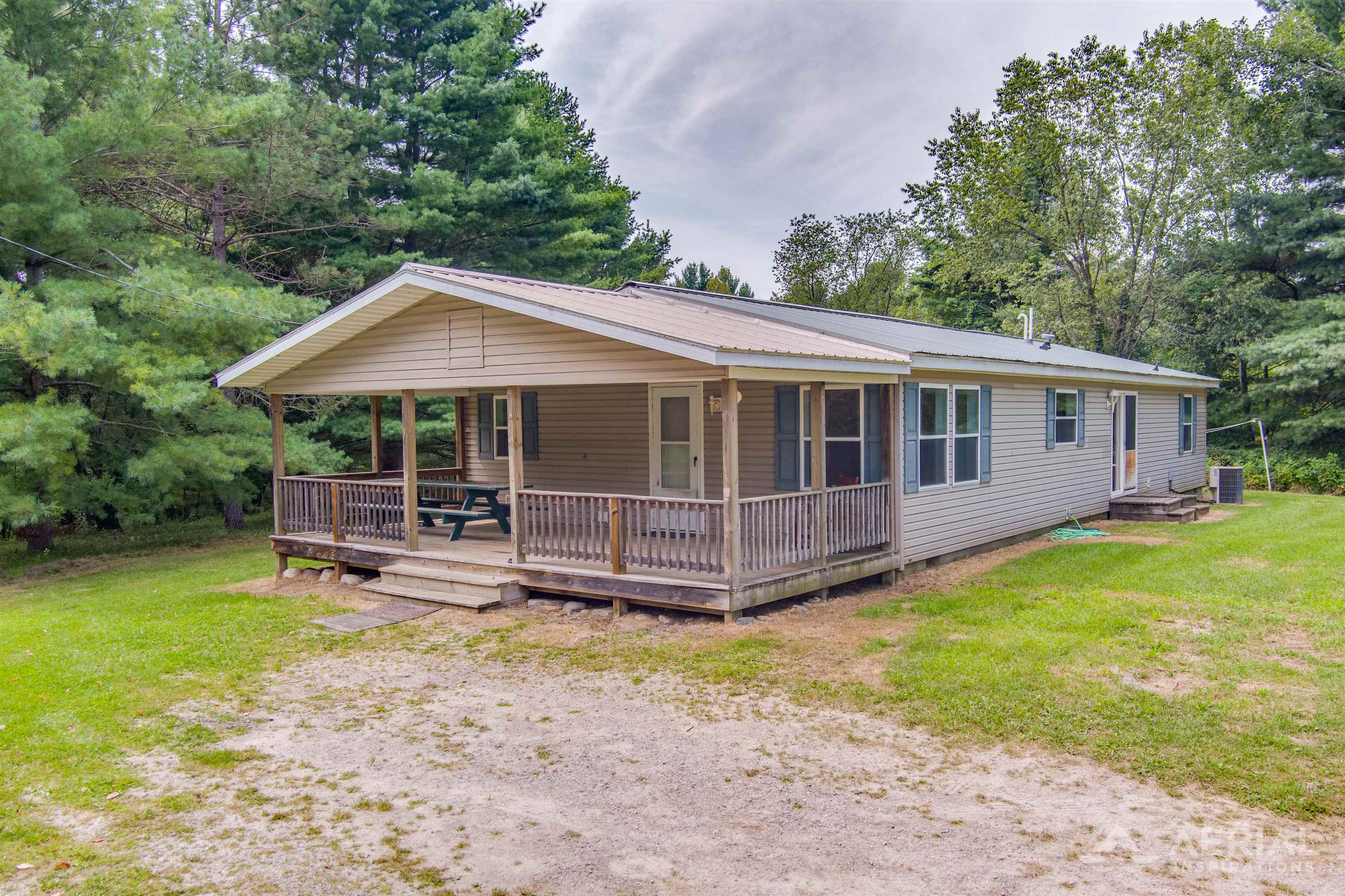 6250 Maple Ridge Road Alger, MI 48610 - Photo 1 of 34 1926129-d663a467-6338-4d16-8f73-41527e68aa17.JPG