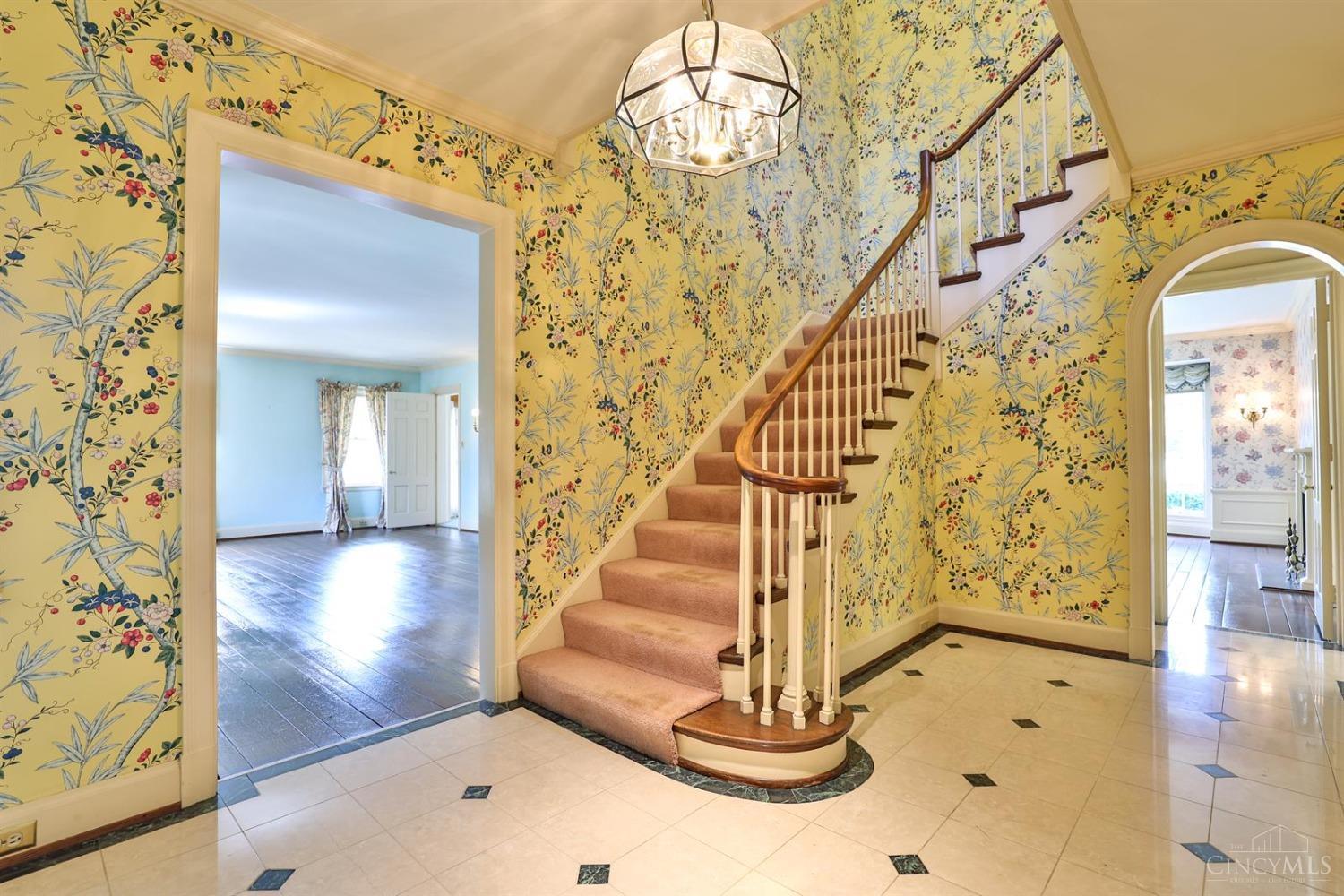 1231 Anderson Ferry Road Cincinnati, OH 45238 - Photo 8 of 98