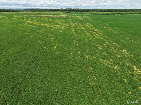 $925,275 | 102 County Road 102, Miami, MO 65344