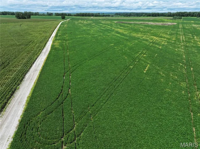 $925,275 | 102 County Road 102, Miami, MO 65344