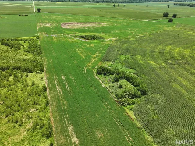 $925,275 | 102 County Road 102, Miami, MO 65344