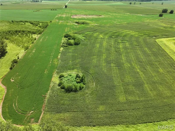 $925,275 | 102 County Road 102, Miami, MO 65344