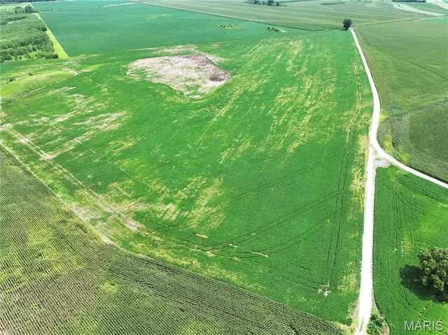 $925,275 | 102 County Road 102, Miami, MO 65344