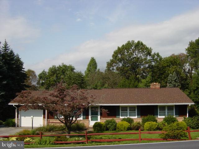 870 Dorsea Road Lancaster, PA 17601 - Photo 1 of 8
