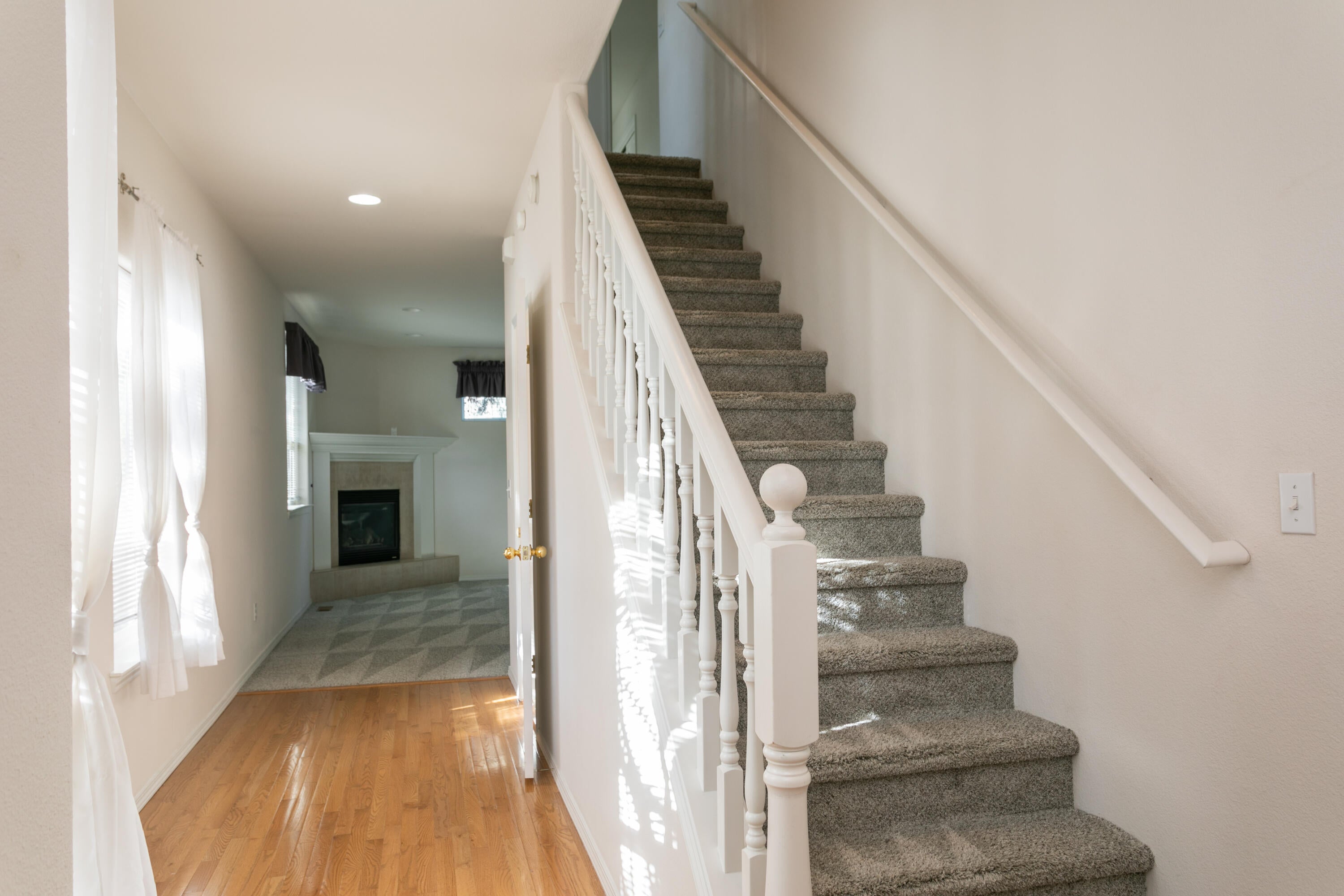 623 Shadow Way Central Point, OR 97502 - Photo 5 of 37 Shadow632-7499