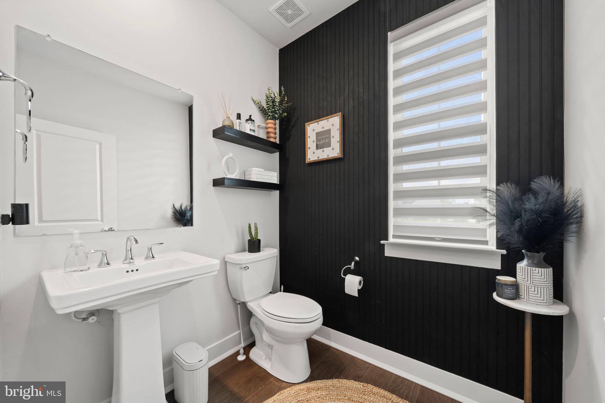 130 Violet Way Spring City, PA 19475 - Photo 33 of 62 Main Level Powder-Room