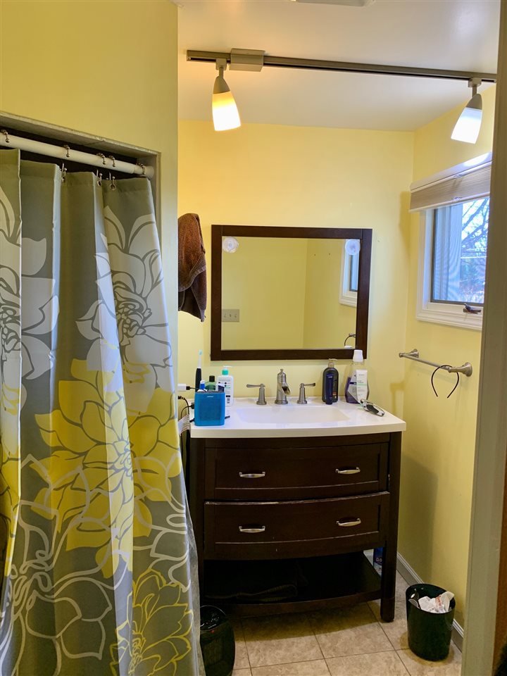 9191 South Durand Road Durand, MI 48429 - Photo 9 of 18 50028649-8.JPG