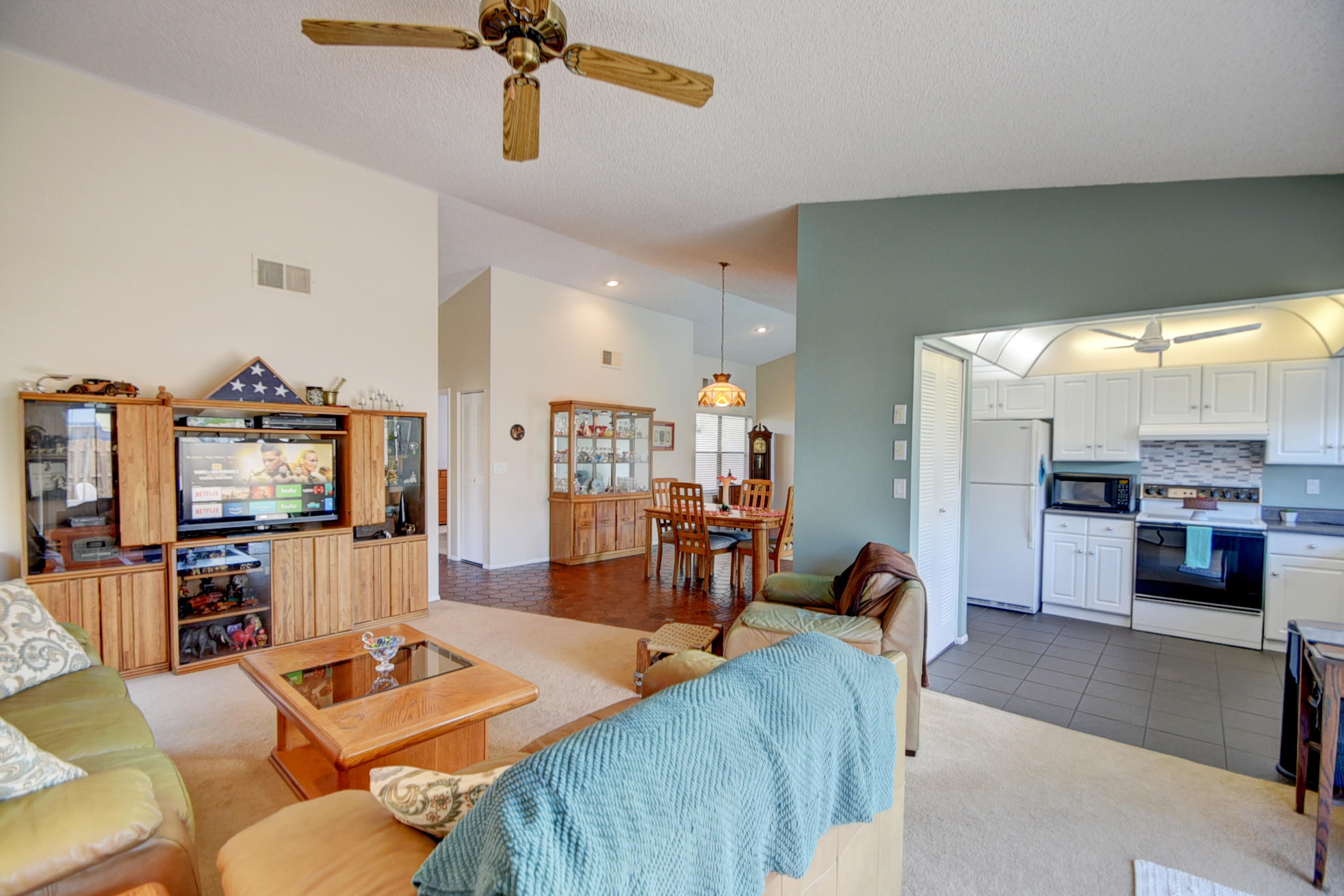 9524 Burlington Place Boca Raton, FL 33434 - Photo 17 of 42 Family Room