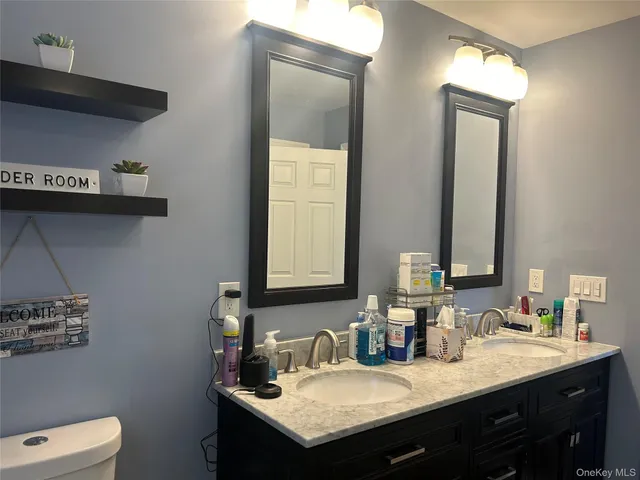 $749,500 | 313 Lexington Avenue, West Babylon, NY 11704