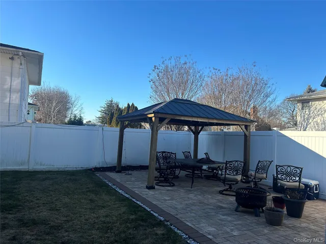 $749,500 | 313 Lexington Avenue, West Babylon, NY 11704