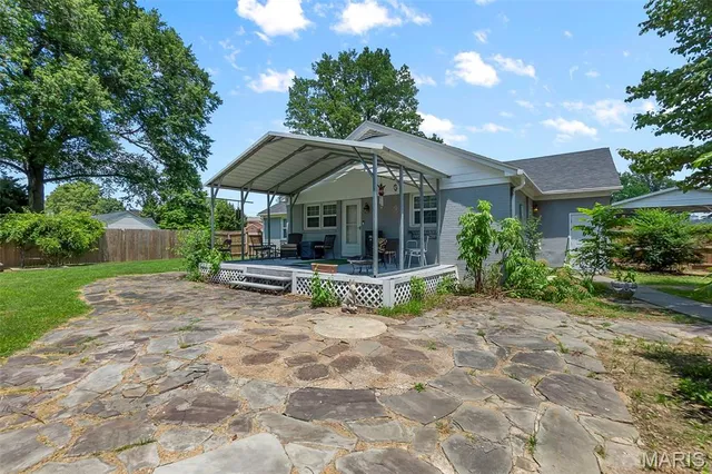 $279,000 | 907 Taylor Street, Sikeston, MO 63801