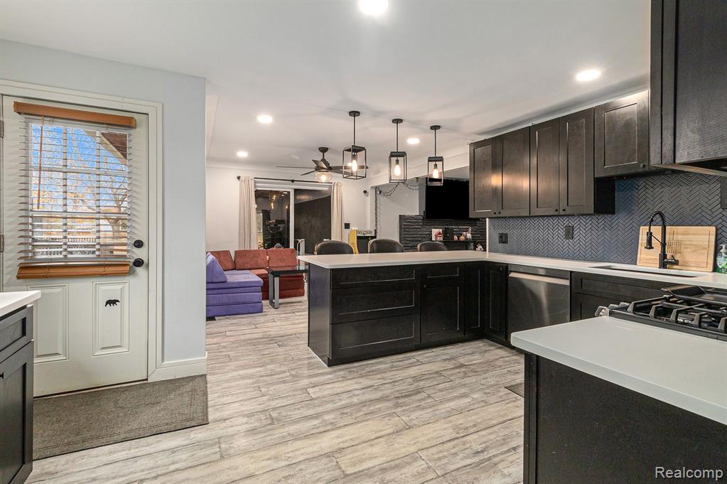 636 West Schafer Road Howell, MI 48843 - Photo 6 of 29