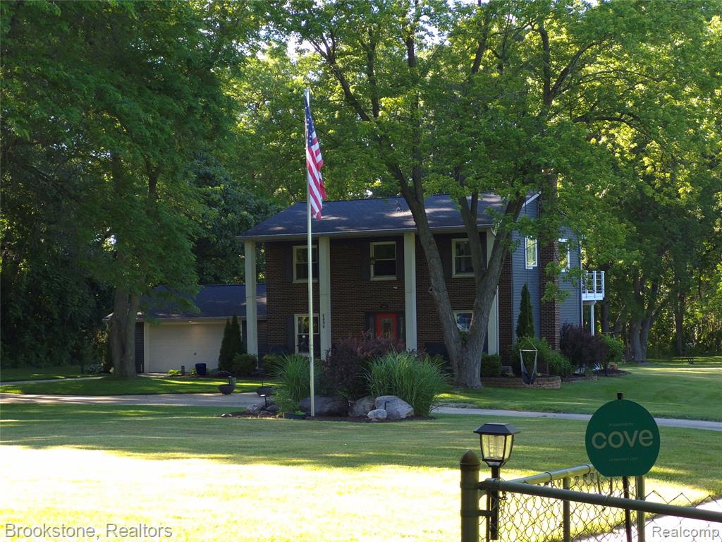 4890 Whipple Lake Road Clarkston, MI 48348 - Photo 2 of 40