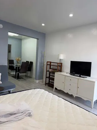 $1,950 | 761 Euclid Avenue, Unit 7, Miami Beach, FL 33139