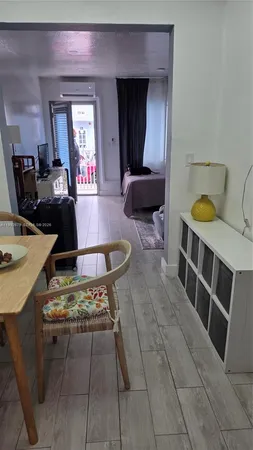 $1,950 | 761 Euclid Avenue, Unit 7, Miami Beach, FL 33139