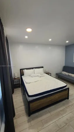 $1,950 | 761 Euclid Avenue, Unit 7, Miami Beach, FL 33139