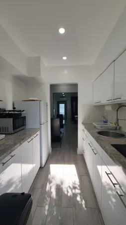 $1,950 | 761 Euclid Avenue, Unit 7, Miami Beach, FL 33139