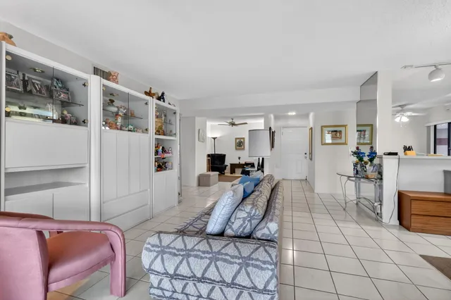 $270,000 | 10215 North Circle Lake Drive, Unit 101, Boynton Beach, FL 33437