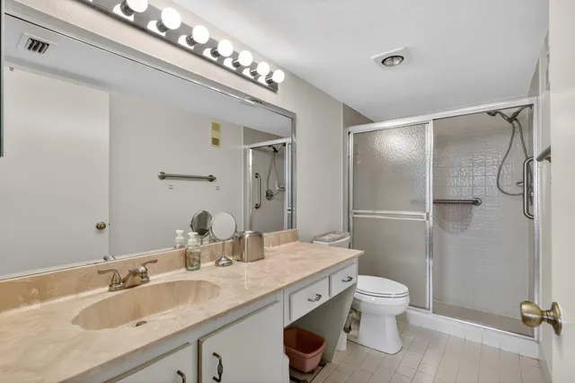 $270,000 | 10215 North Circle Lake Drive, Unit 101, Boynton Beach, FL 33437