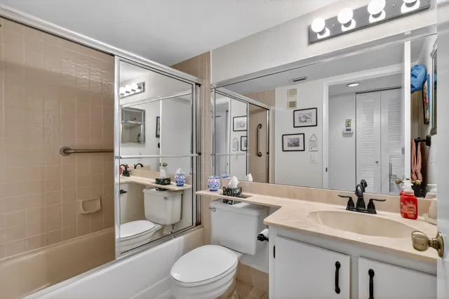 $270,000 | 10215 North Circle Lake Drive, Unit 101, Boynton Beach, FL 33437