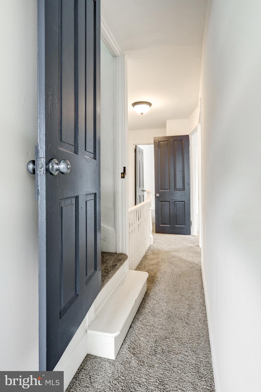 34 West New Street Lancaster, PA 17603 - Photo 17 of 31 a view of a hallway with wooden floor and closet