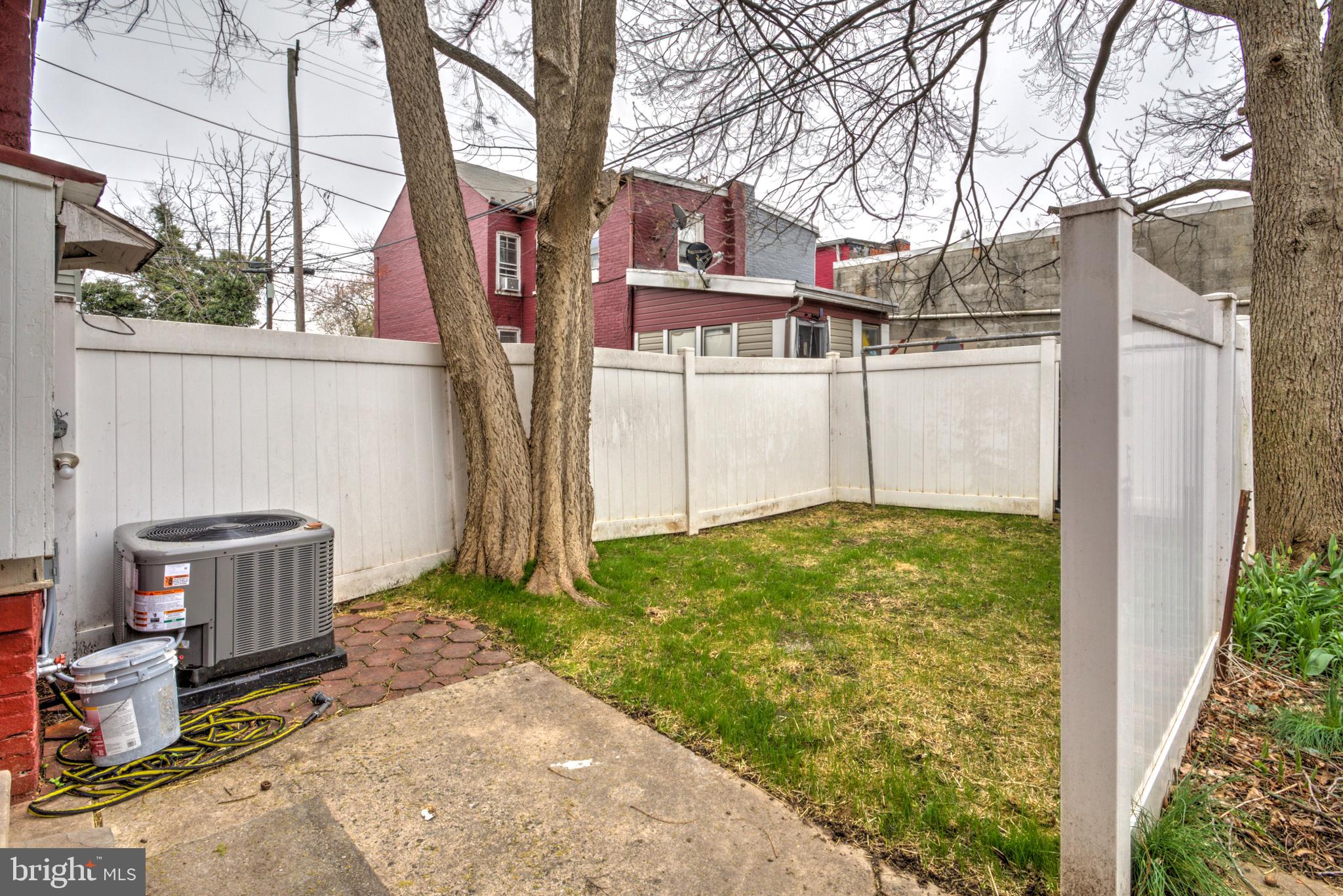 34 West New Street Lancaster, PA 17603 - Photo 31 of 31 a view of a backyard of the house